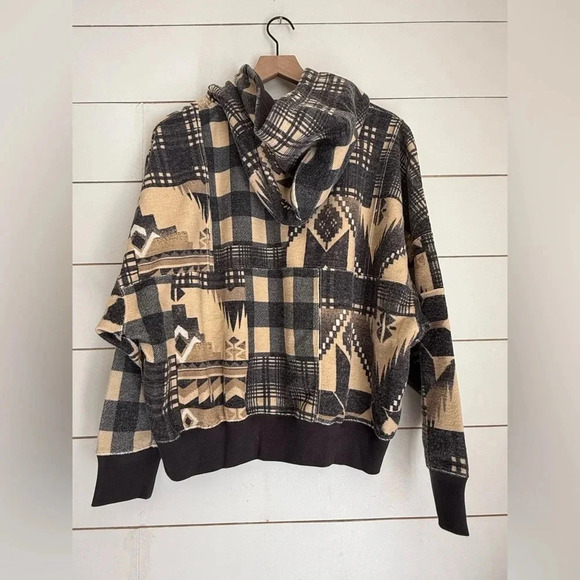 Polo Ralph Lauren Women’s Southwestern Geometric Patchwork Aztec Hoodie - Picture 12 of 13